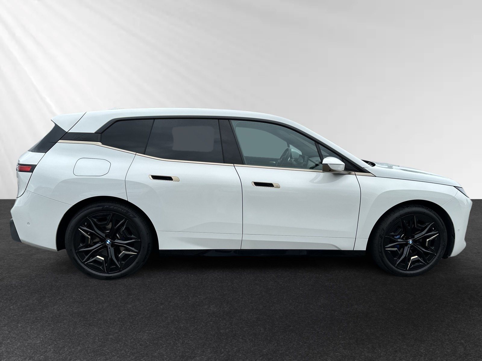BMW iX xDrive45 M Sport foto 2
