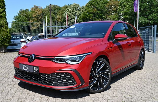 VW Golf VIII GTI Navi CarPlay Kamera LED 19Zoll