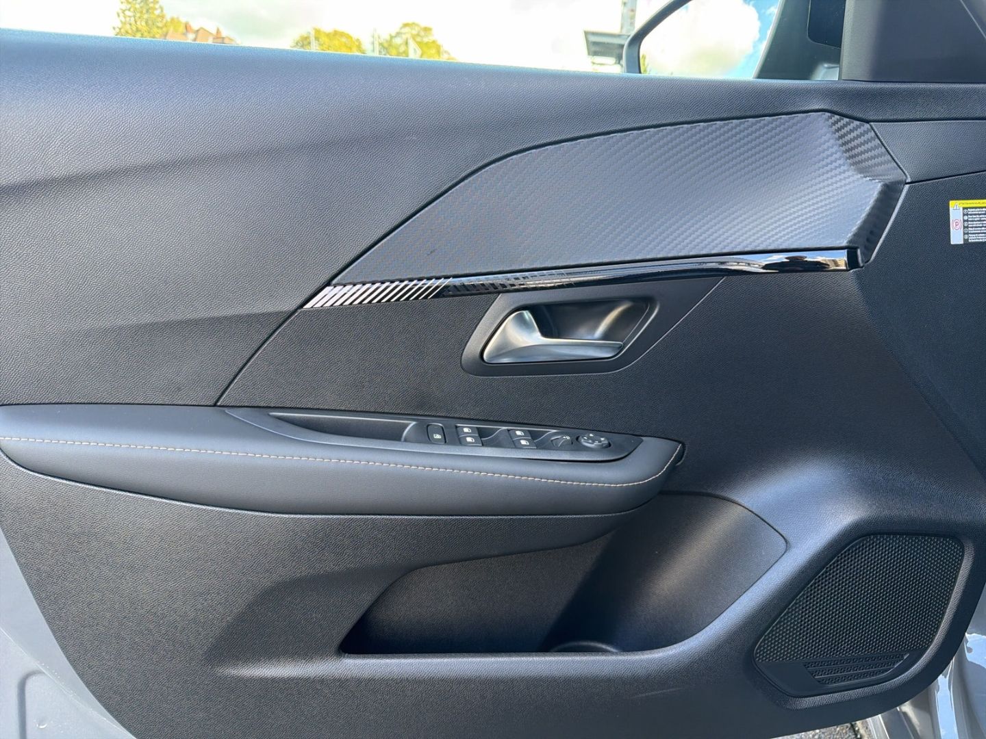 Peugeot 208 - Bild 13
