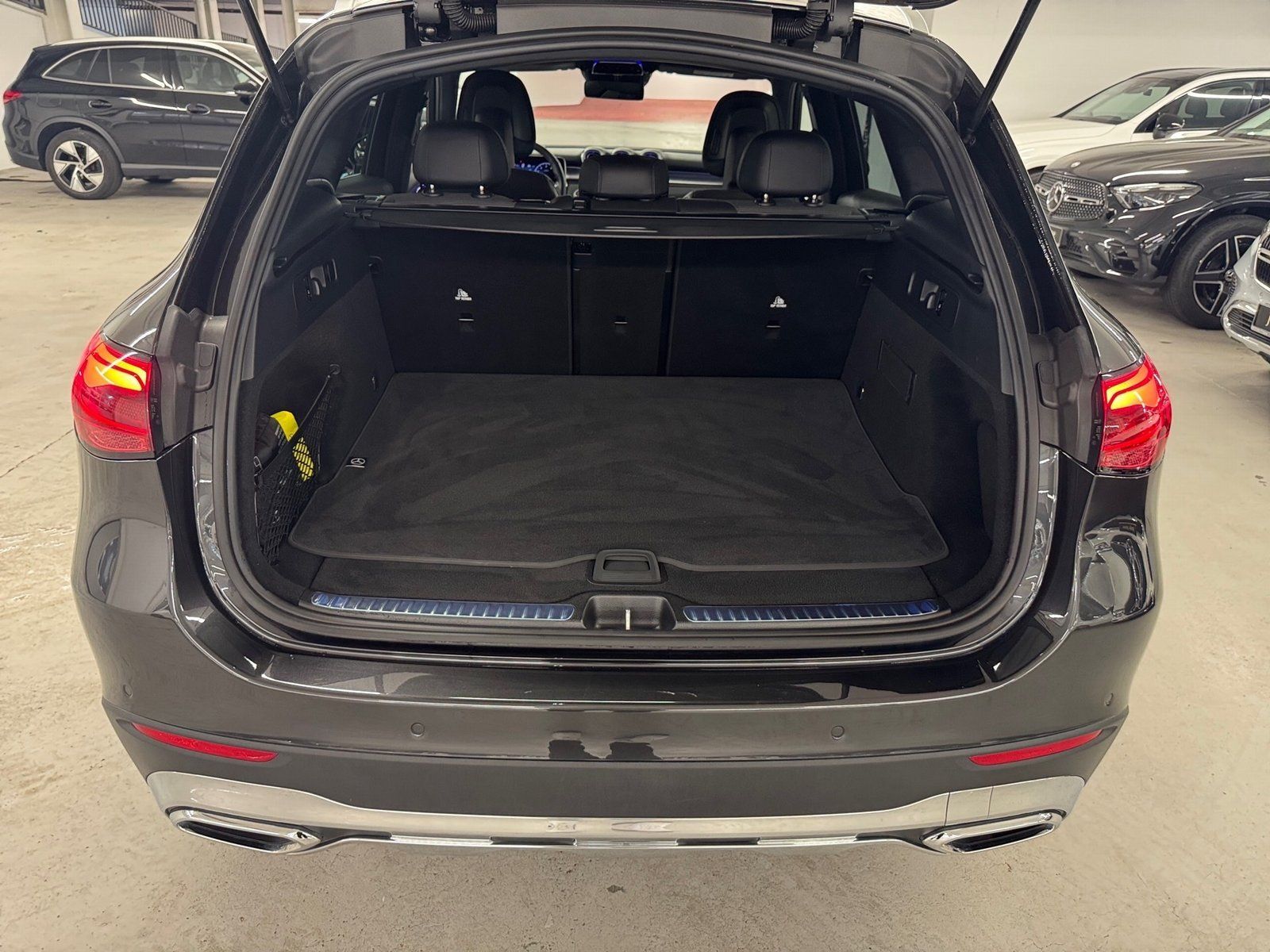 Fahrzeugabbildung Mercedes-Benz GLC 200 4M Avantgarde*STDHZG*AHK*Distr*360*Sound