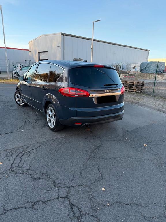 Ford S-Max