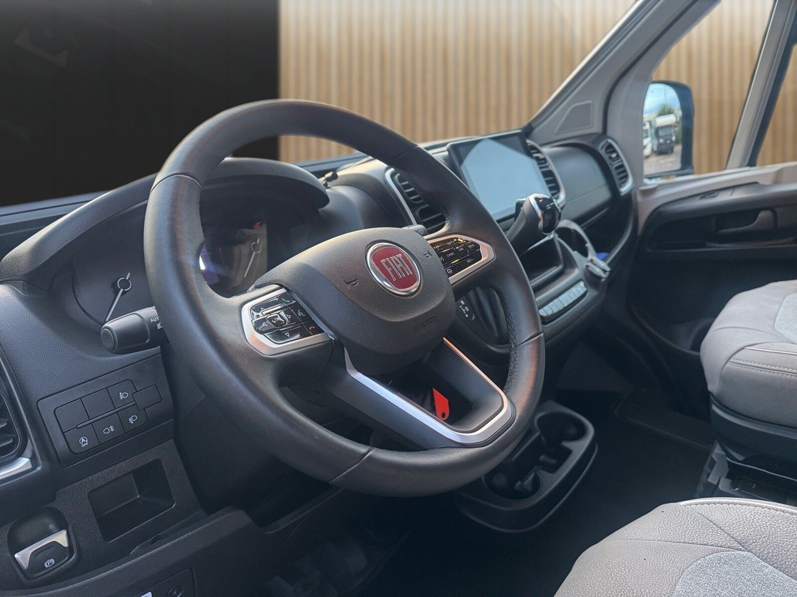 Fahrzeugabbildung Pössl Summit Shine 600 L Fiat 140 PS Winterpa.,ALL-IN