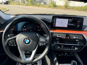 BMW 530 - 11