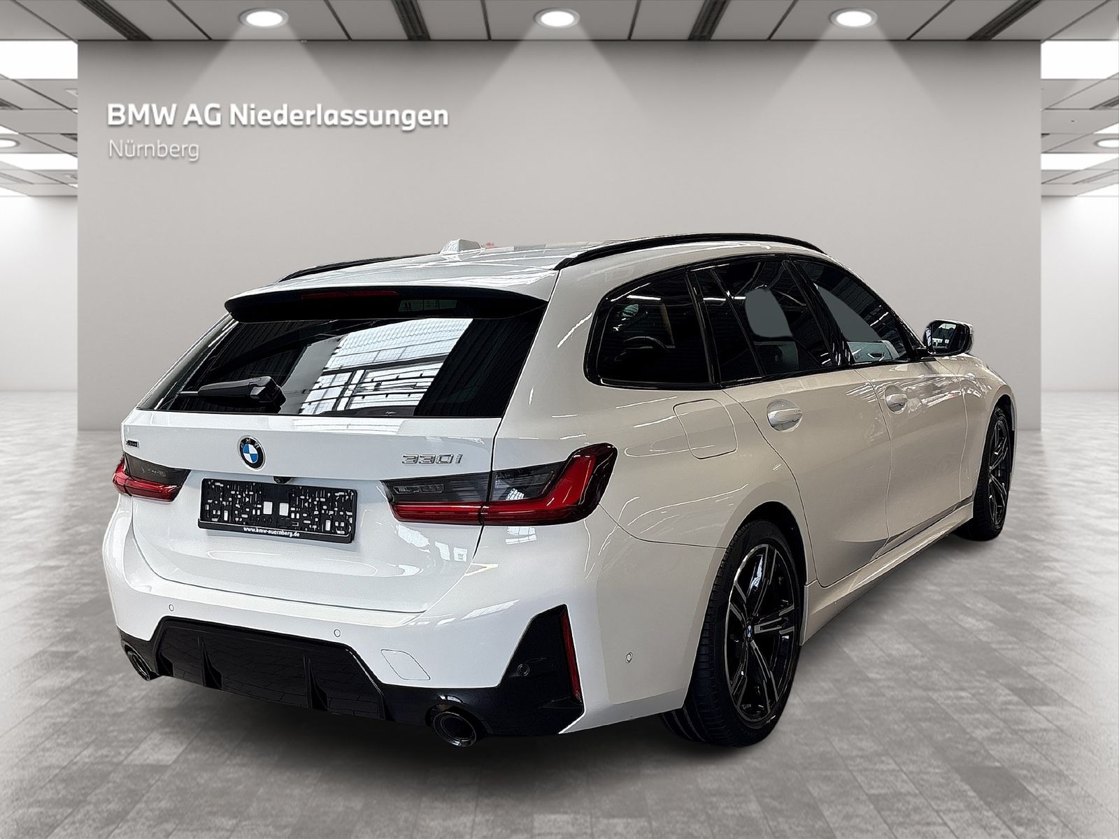 BMW 330i xDrive Touring AHK Panorama MSport Sportsi foto 4