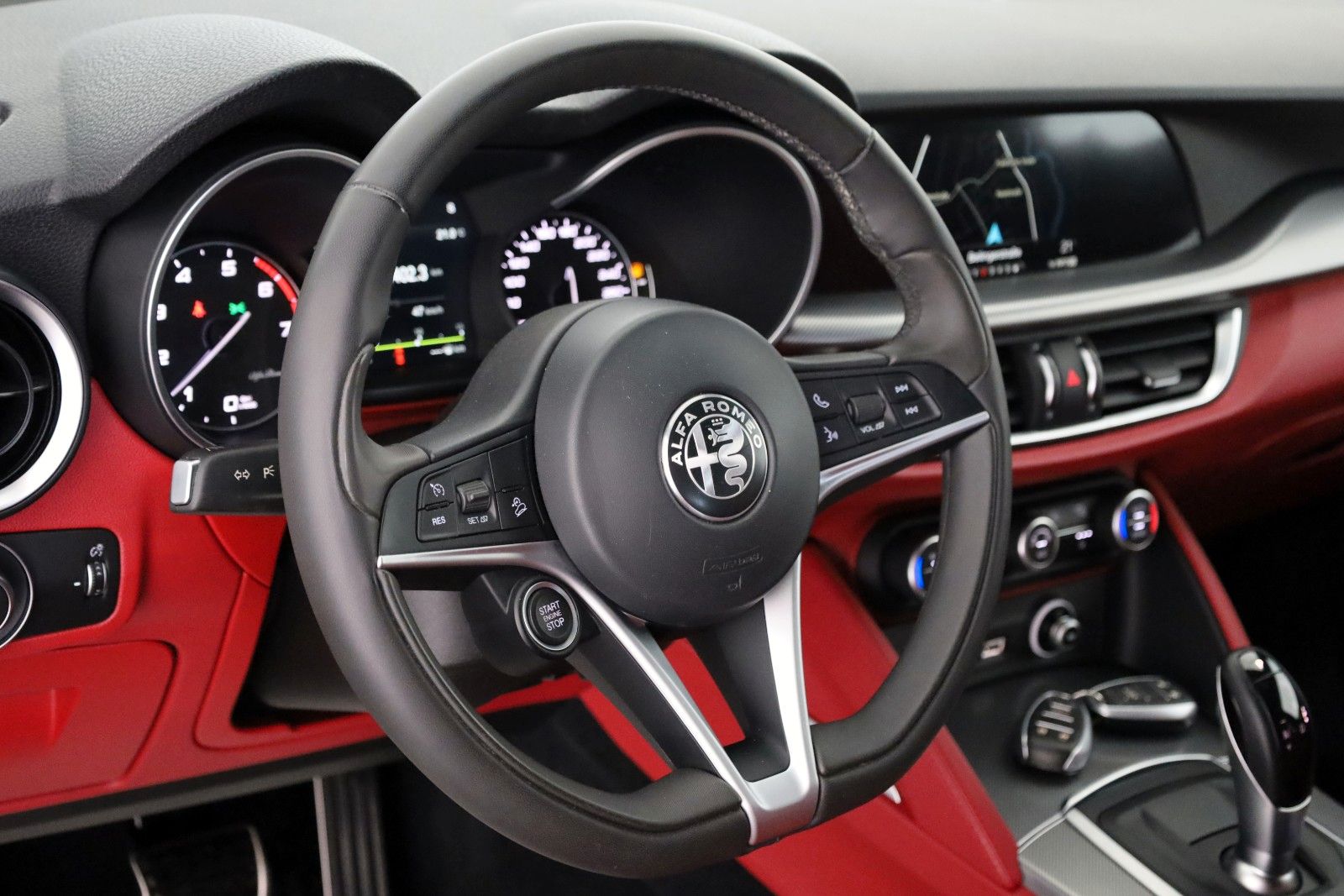 Fahrzeugabbildung Alfa Romeo Stelvio Super Q4 Leder,Navi,Xenon,ACC,Apple CarP