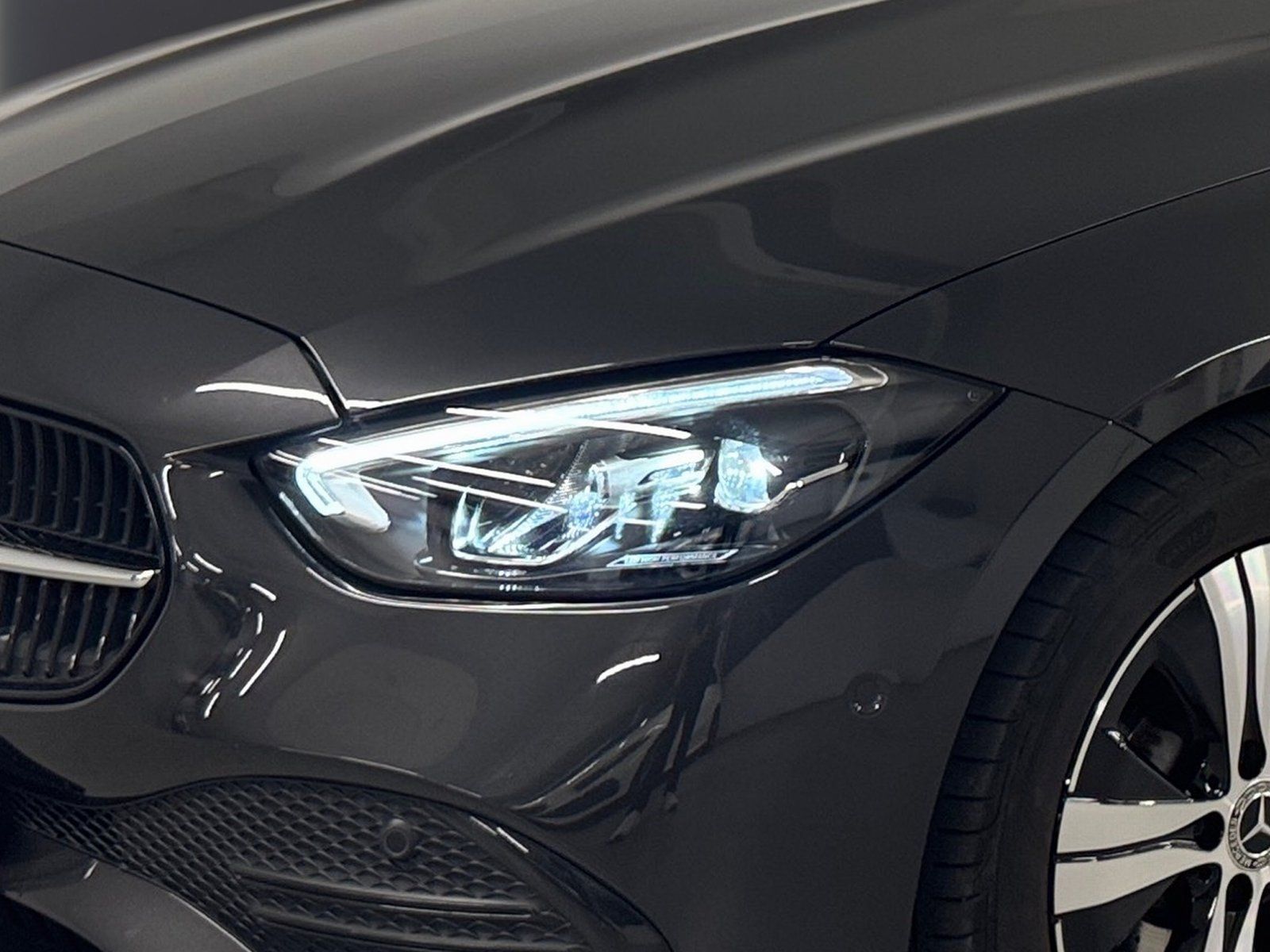 Fahrzeugabbildung Mercedes-Benz C 200 T Avantgarde*Distro*360°*Totwink*Night*LED