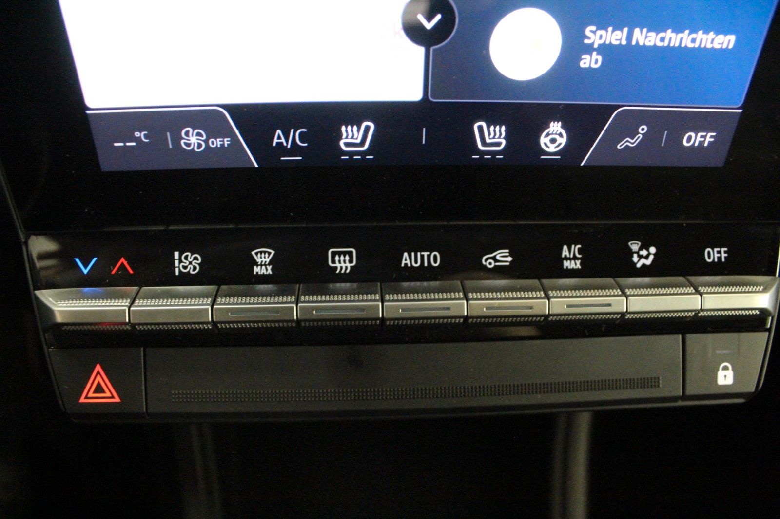 Fahrzeugabbildung Renault Captur Mild Hybrid 140 EDC Techno*Safety Paket*