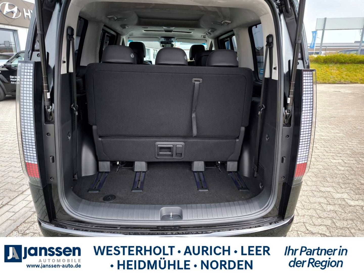 Fahrzeugabbildung Hyundai STARIA HEV 7-Sitzer Signature Panoramadach