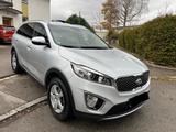 Kia Sorento Spirit 4WD *Navigation*Rückfahrkamera* - gebrauchte Kia Sorento aus dem Jahr 2015