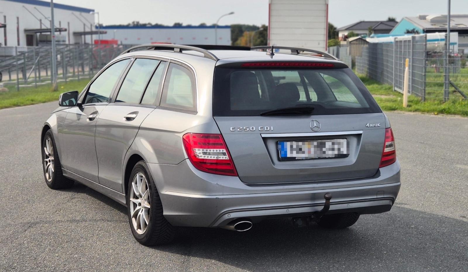 Mercedes-Benz C250 2012 — engine 2.143 cm³, 204 HP (150kW)