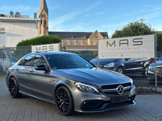 Mercedes-Benz C 63 AMG Schalensitze/Panorama/Burmester/Carbon