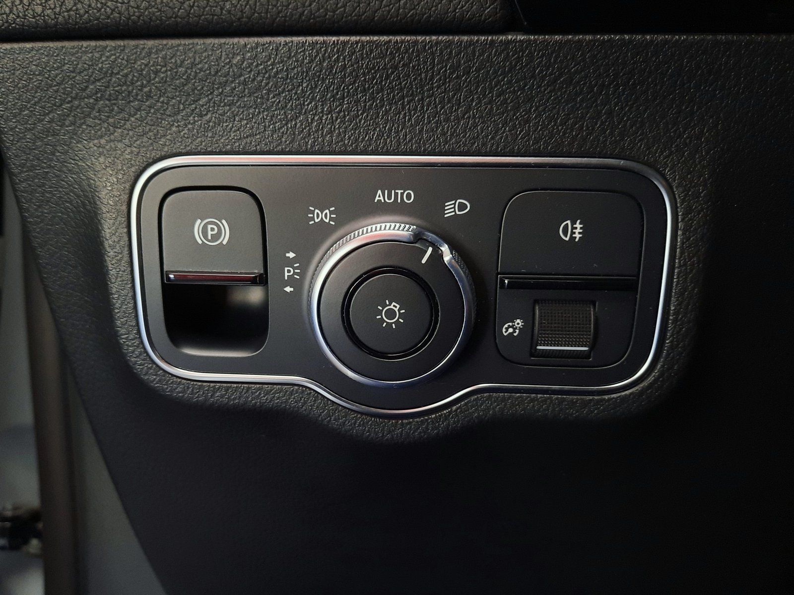 Fahrzeugabbildung Mercedes-Benz B 220 4Matic DSG *Navi*Assist*Cam*Tempomat*LED*