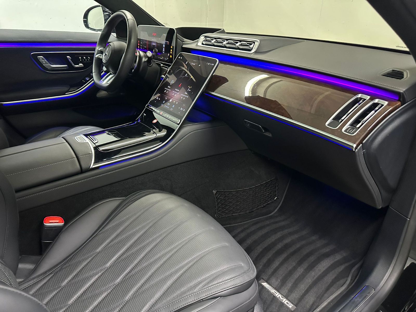 Fahrzeugabbildung Mercedes-Benz S 63 E Performance L *PANORAMA*FONDENTERTAINMENT