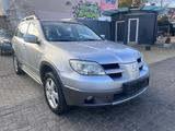 Mitsubishi Outlander 2.4 * 4x4/Klima/118KW * - Mitsubishi Gebrauchtwagen von 2009