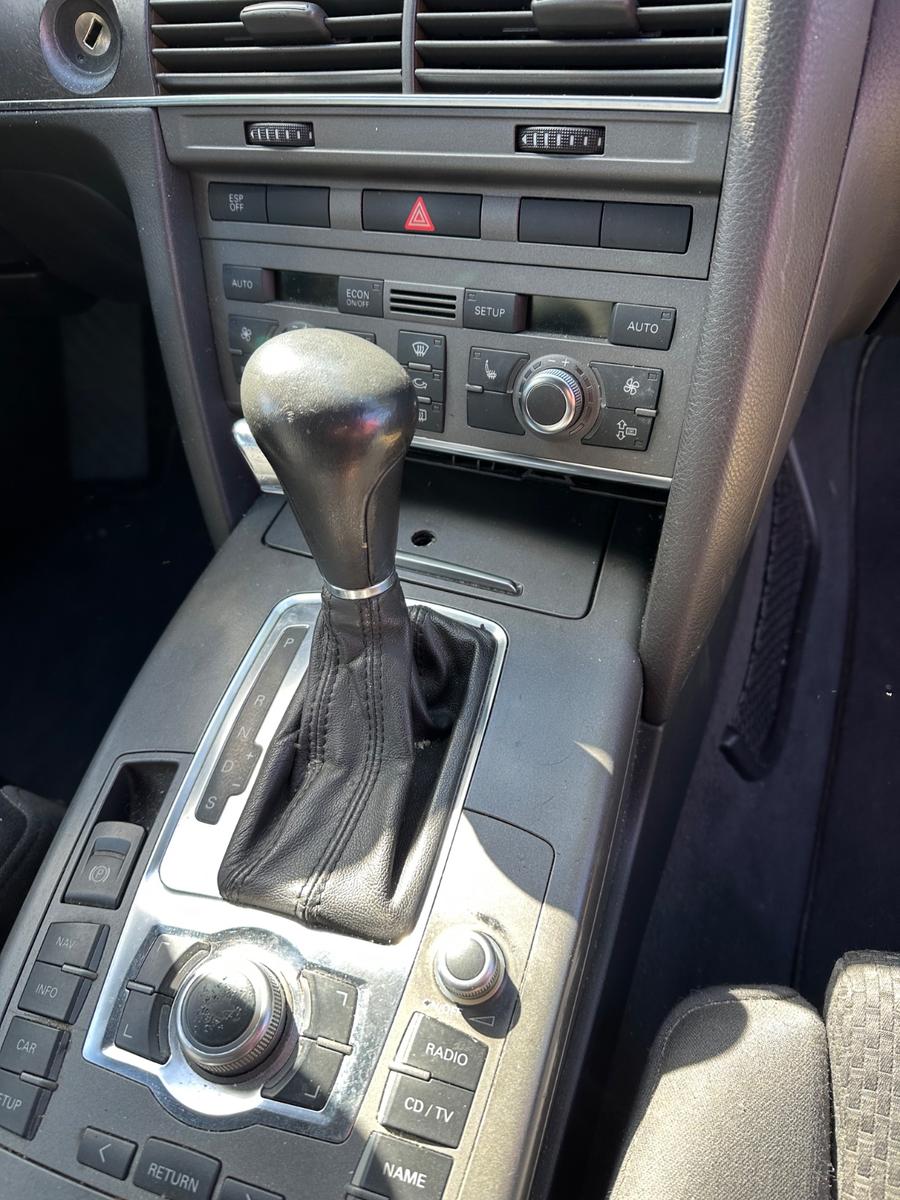 Audi A6 2006 — двигун 2.698 cm³, 179 HP (132kW)