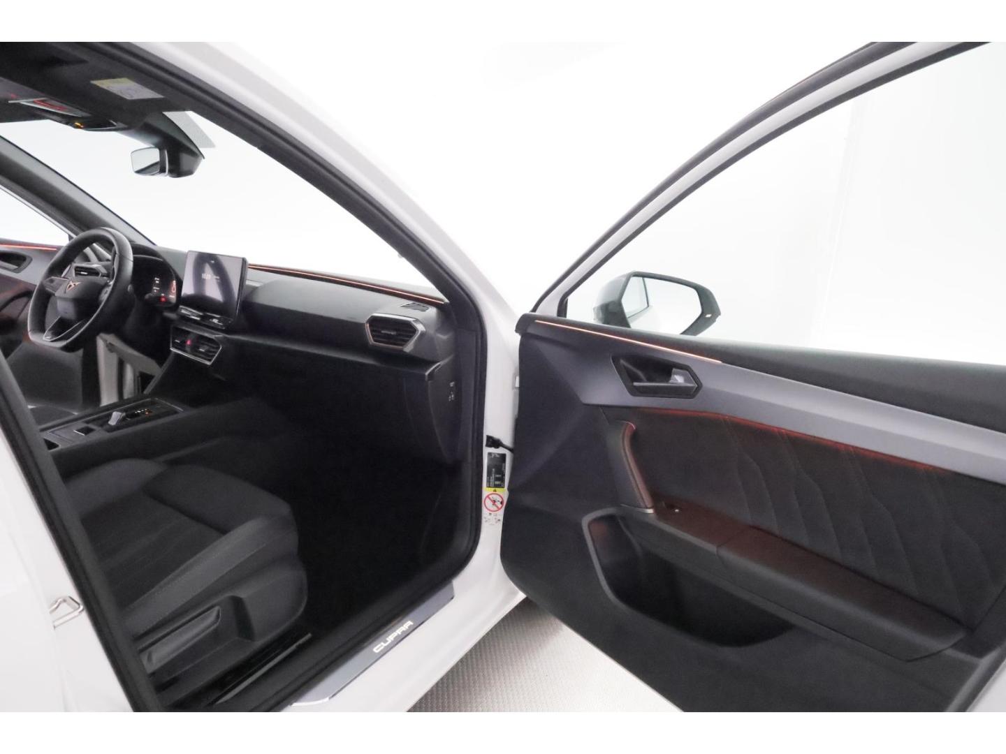 Cupra Leon 2.0TSI ST DSG VZ+LED+NAVI+VIRTUAL+SHZ+PDC, миниатюра 17