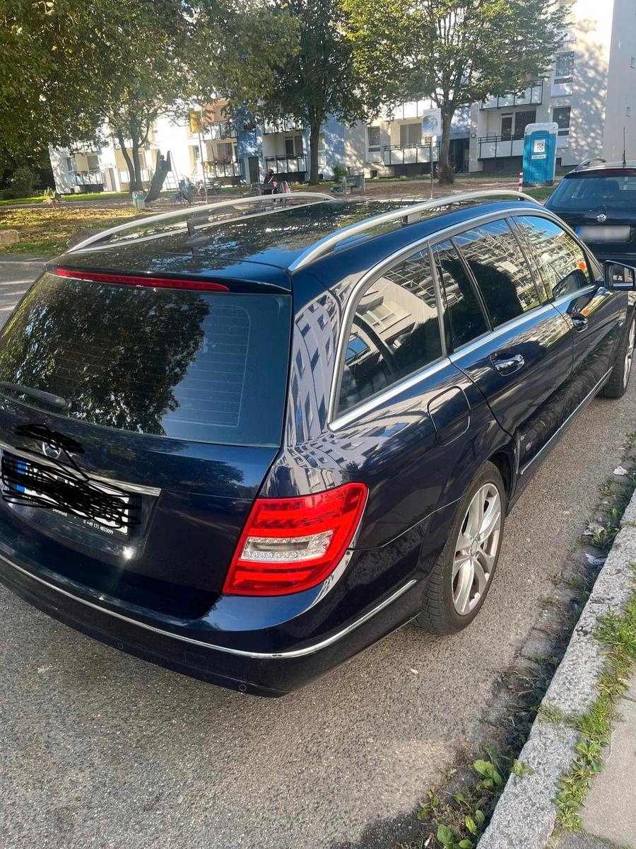 Mercedes-Benz C200 2011 — engine 136 HP (100kW)