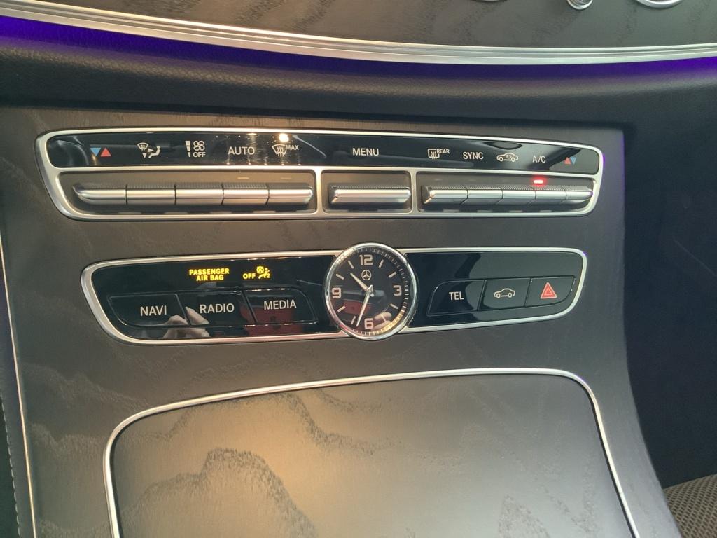 Mercedes-Benz E 220 d T Avantgarde*LED*Kamera*Widescreen*AHK*