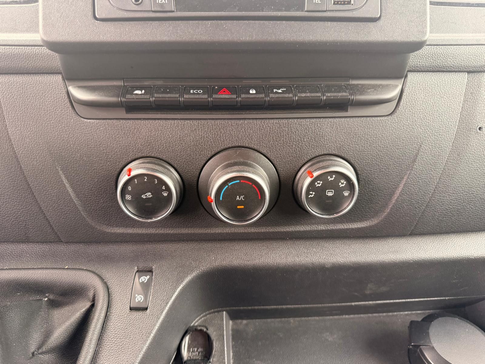 Fahrzeugabbildung Renault Master III Kasten L2H2 HKa 3,5t/1.HAND