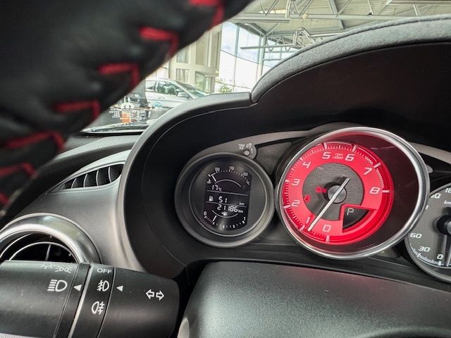 Fahrzeugabbildung Abarth 124 Spider 1.4 MultiAir Turbo AT Turismo LED NAV