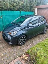 Toyota Aygo X-Shift XPlay Team D - Toyota 4-Runner mit Benzin-Antrieb: Automatik