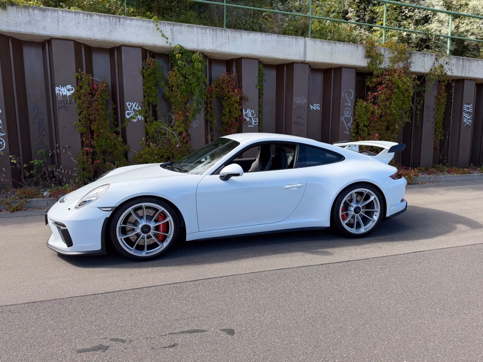 Porsche 991 GT 3 / ONE OWNER / 3.889 KM Original
