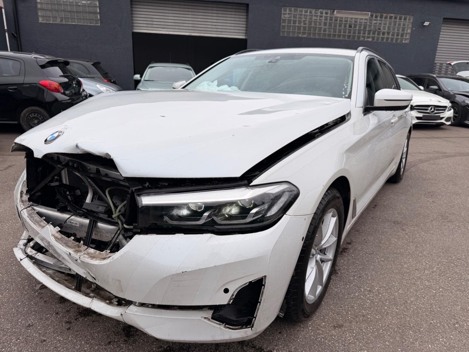 BMW 520d Touring Steptronic FACELIFT LEDER LED