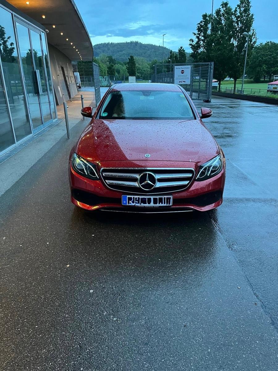 Mercedes-Benz E 200