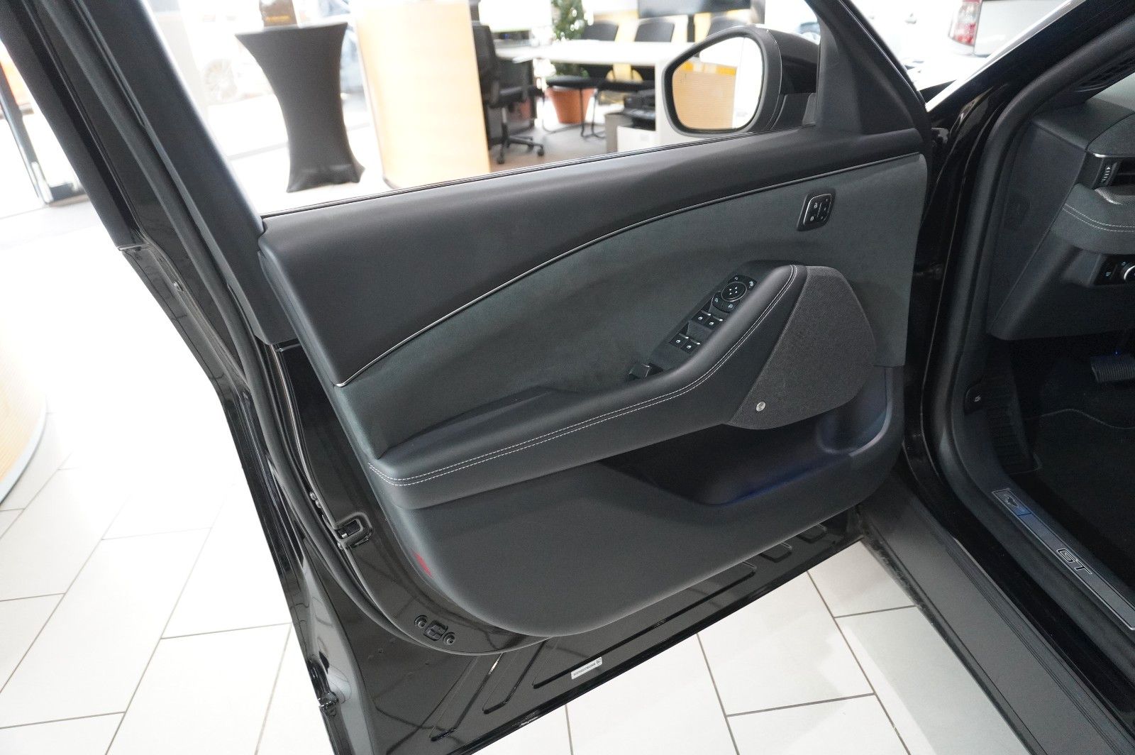 Fahrzeugabbildung Ford Mustang Mach-E GT AWD 99KWH NAVI/360°/B&O/PANO.