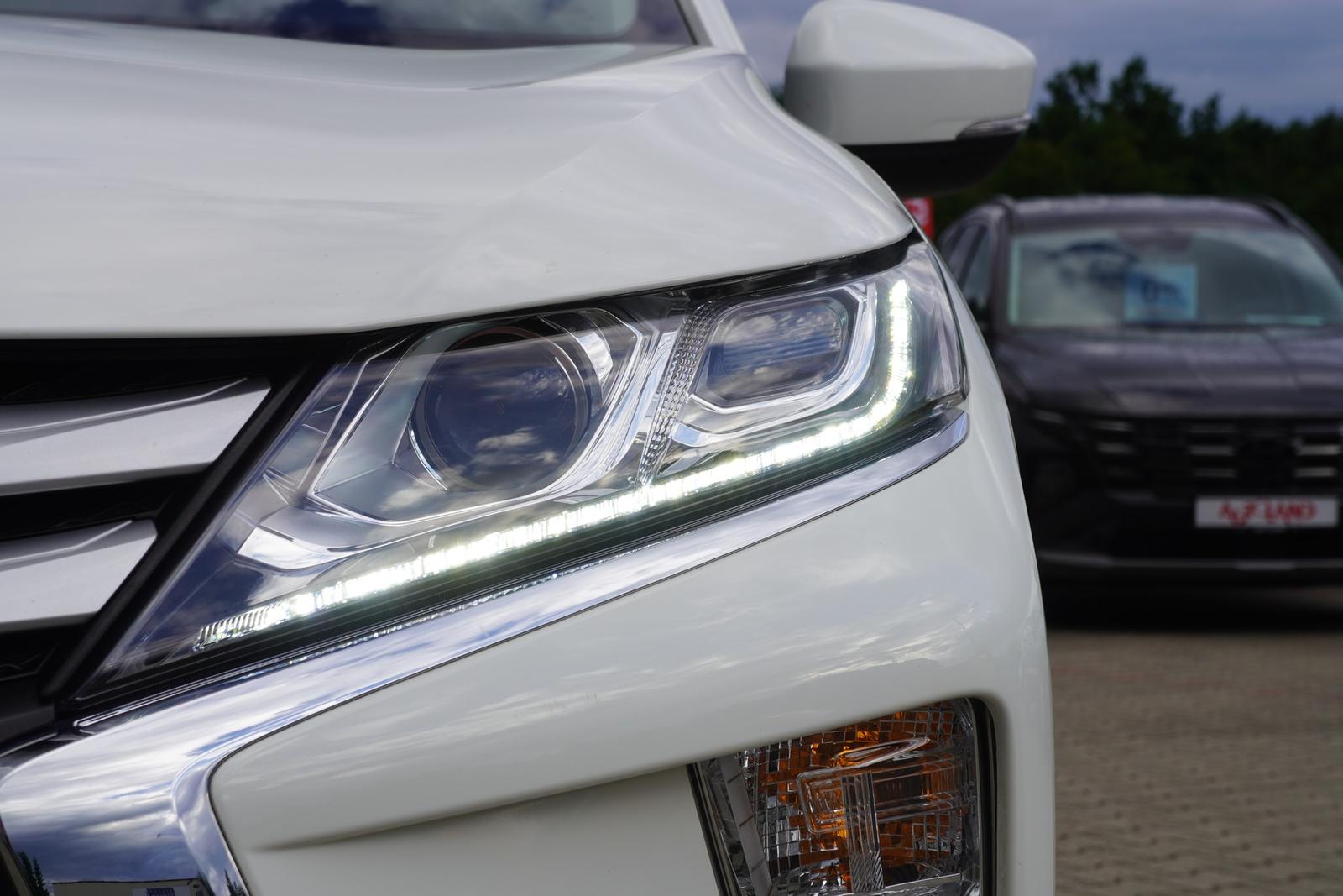 Mitsubishi Eclipse Cross 1.5 Diamant Edition AHK Kamera PDC