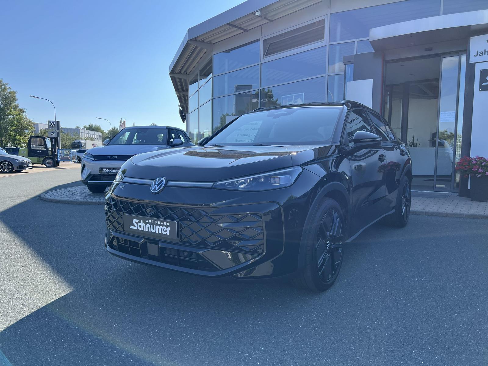 Volkswagen T-Roc 1.5 eTSI DSG R-Line + Matrix + 360° + HUD