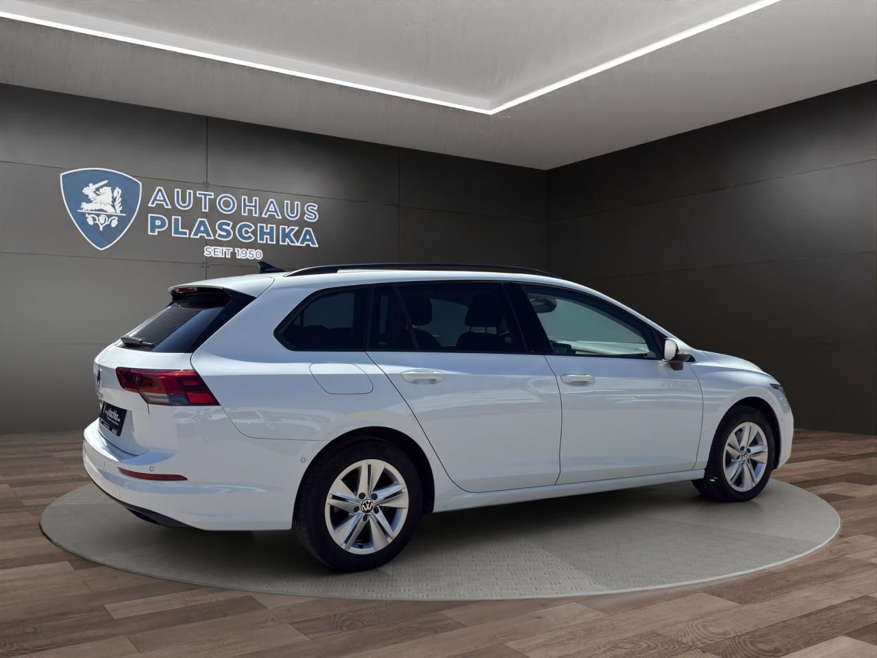 Volkswagen Golf VIII Var. 2.0 TDI DSG Life AHK+NAVI+STANDHZ, миниатюра 5