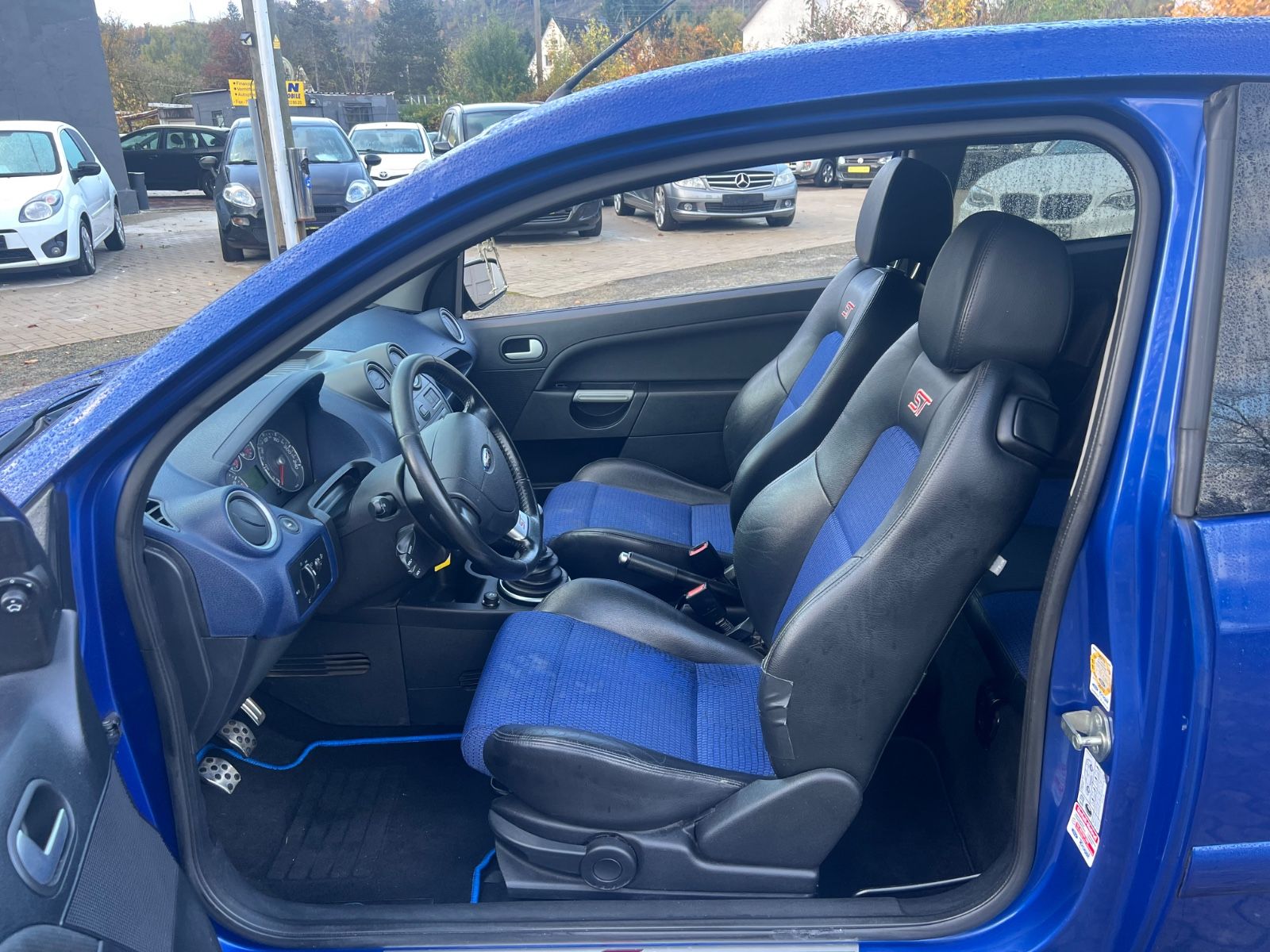 Fahrzeugabbildung Ford Fiesta ST Sport 2.0 150PS