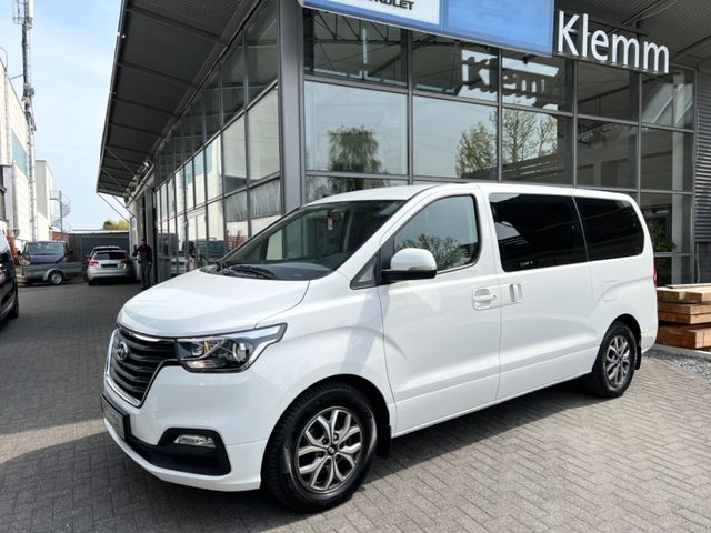 Hyundai H-1 Travel 2.5 CRDi Aut./Kamera/8-fach-bereift