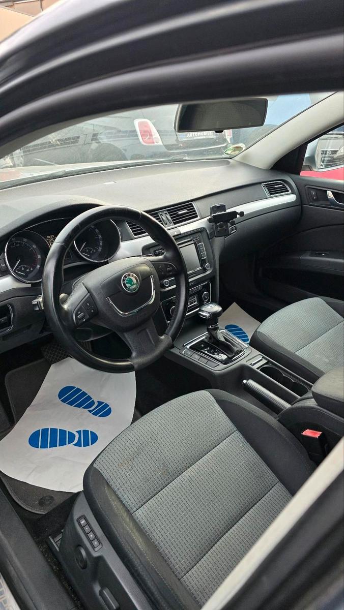 Skoda Superb 2009 — photo 5