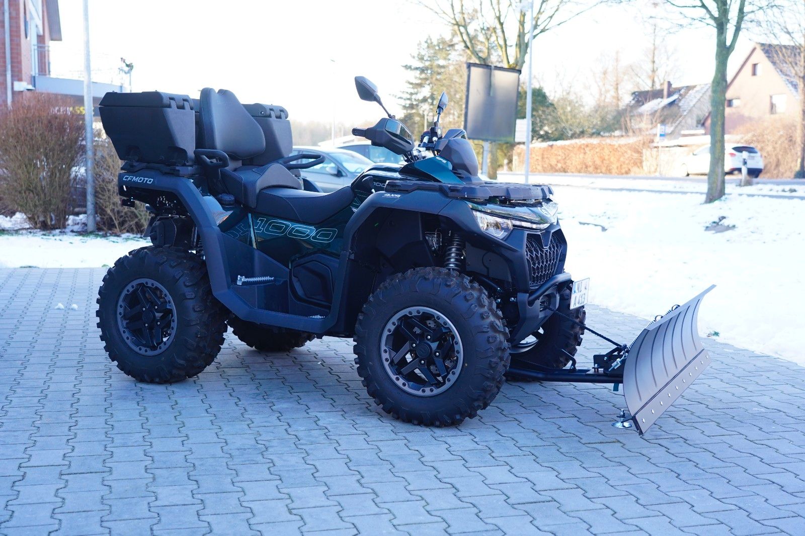 Fahrzeugabbildung CFMOTO CForce 1000 Touring Pro Koffer Schneeschild