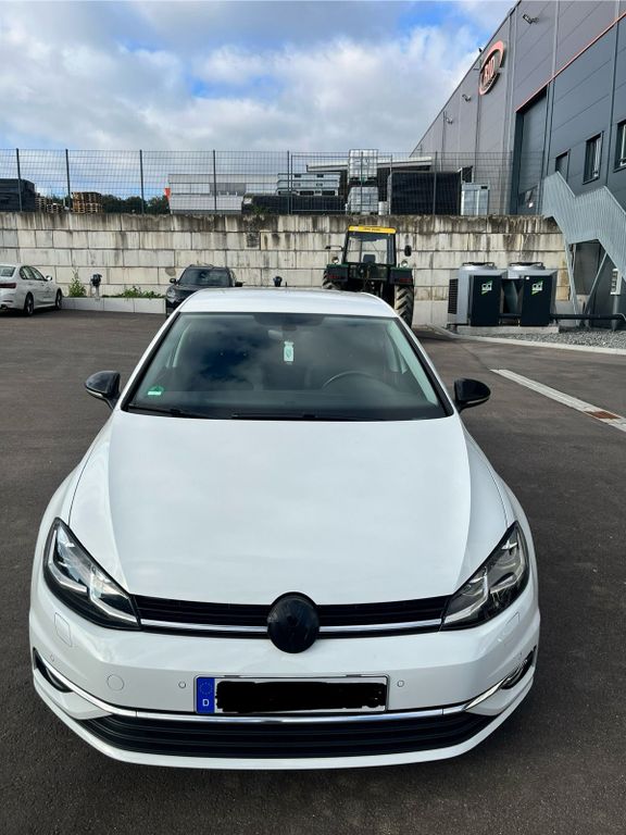 Image of Volkswagen Golf