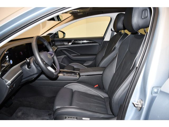 Volkswagen Passat Variant 1.5 TSI eHybrid DSG Elegance Matr foto 4