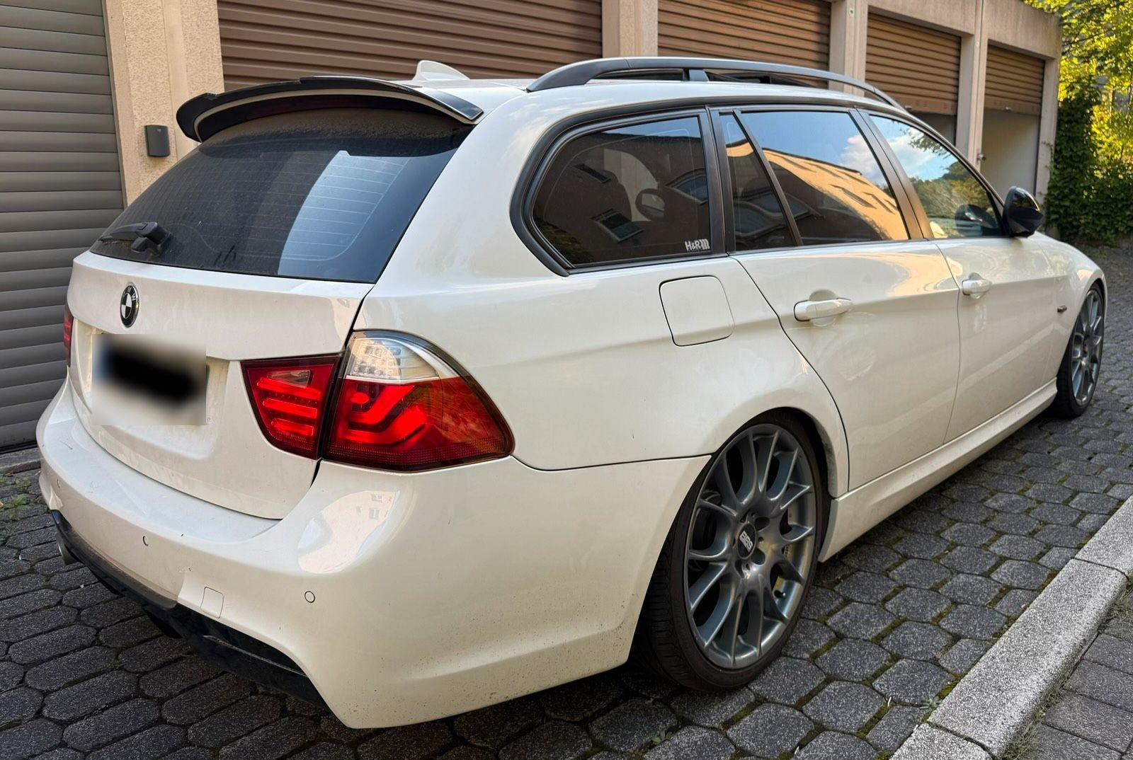 BMW 320 2009 — engine 177 HP (130kW)