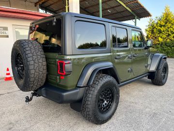 Jeep Wrangler - 8