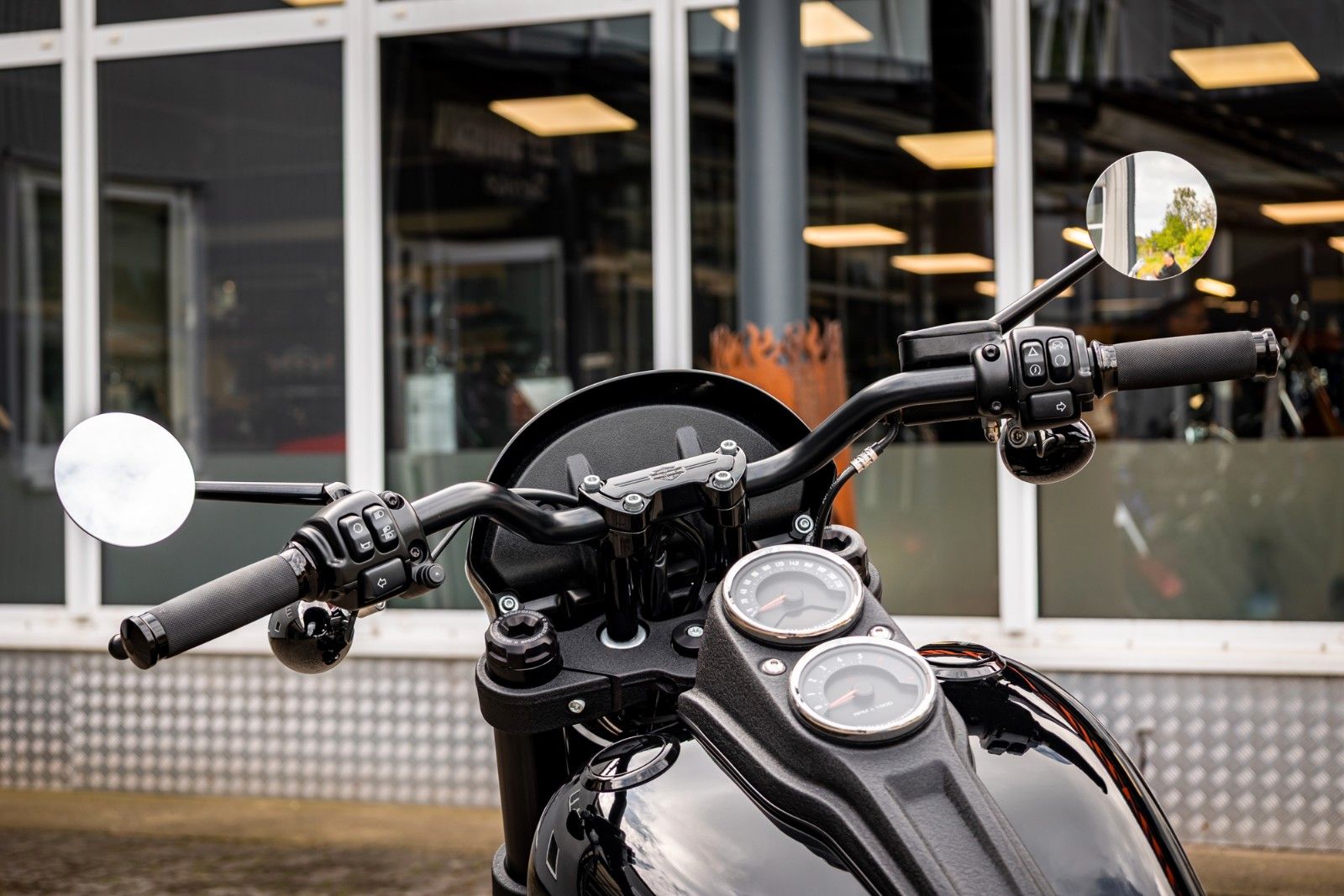 Fahrzeugabbildung Harley-Davidson FXLRS Low Rider S Jekill & Hyde - Torxster