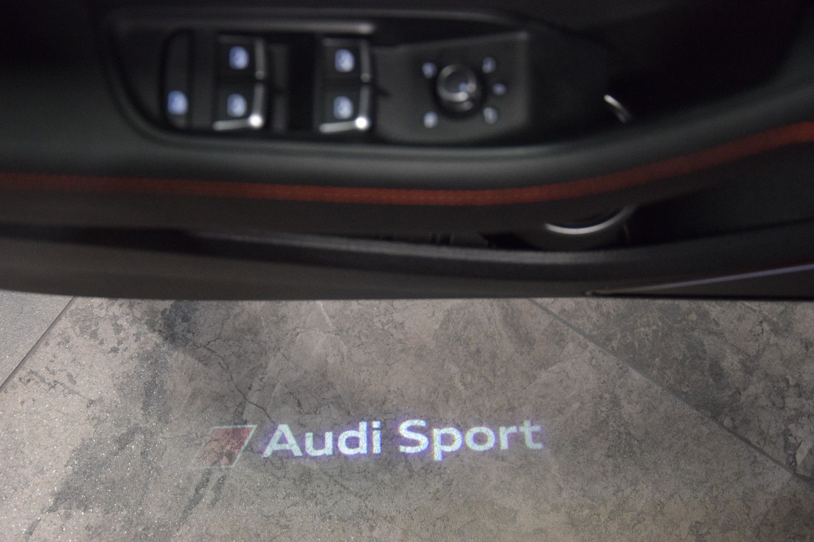 Fahrzeugabbildung Audi RS3 Sportback 2.5 TFSI quattro Pano Schale B&O