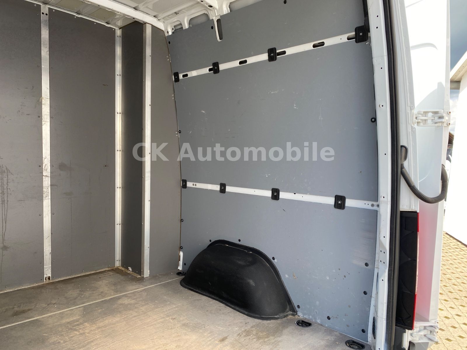 Fahrzeugabbildung Mercedes-Benz Sprinter III Mixto 319CDI Autom./5 Sitze/Navi