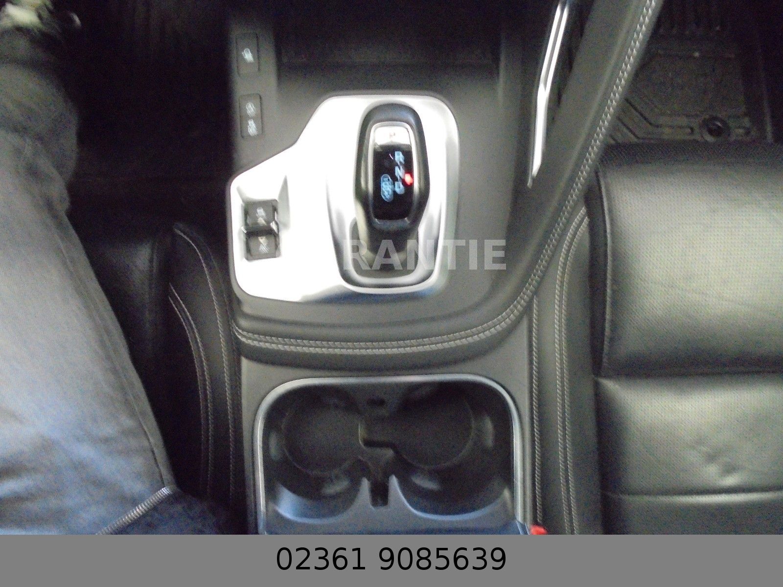 Fahrzeugabbildung Jaguar E-Pace E-PACE R-Dynamic S AWD