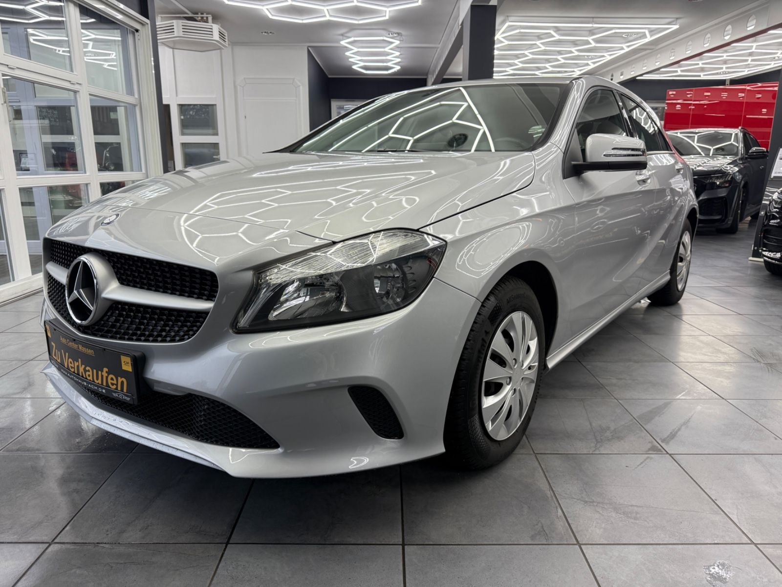 MERCEDES-BENZ A180 CDI / d BlueEfficiency *MFL*Attention-Assis