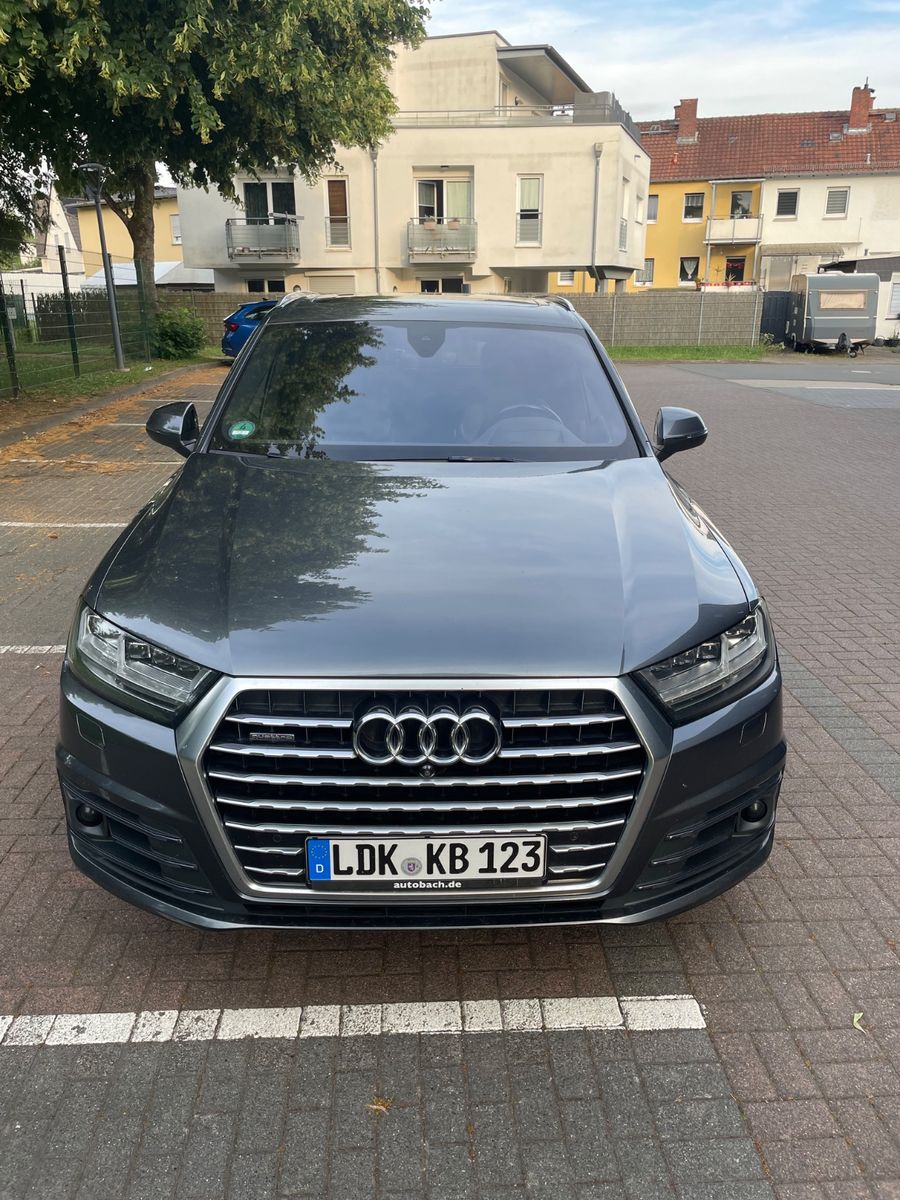 AUDI Q7 3.0 TDI quattro tiptronic -
