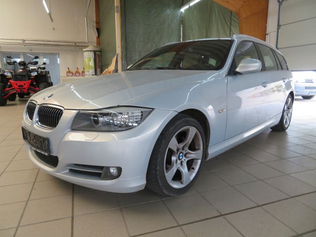 BMW 318i touring *Leder*Bi-Xenon*Panorama