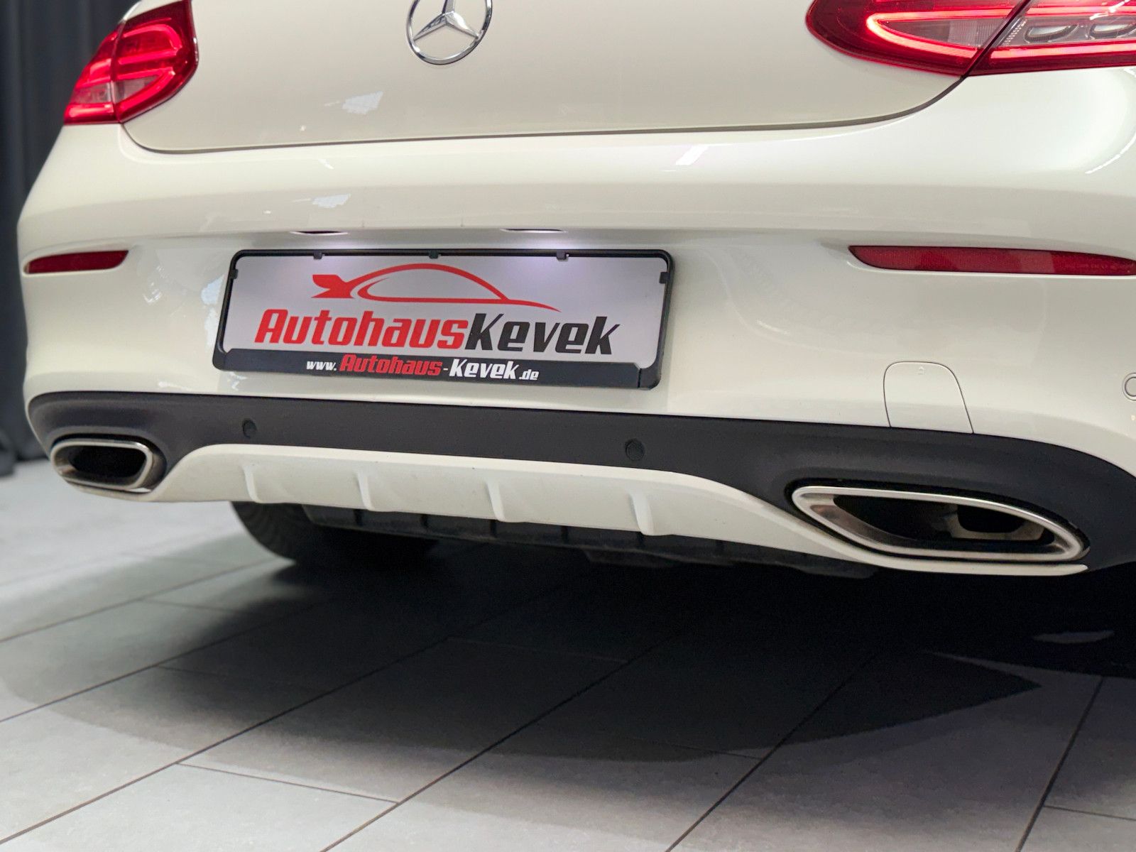 Fahrzeugabbildung Mercedes-Benz C 180 Cabrio |AMG-LINE|LED|RF-CAM|AUTOMATIK