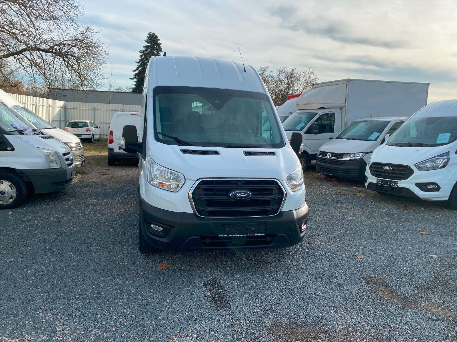 Fahrzeugabbildung Ford TransitKasten350 L4H3 Trend,AHK,Navi,Kamera,SHg