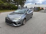 Toyota Avensis Touring Sports Comfort - Toyota Avensis Comfort mit Diesel-Antrieb